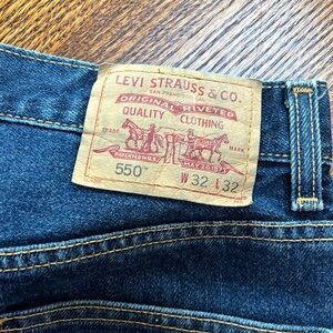Levi’s Strauss 550 relax fit men’s sz 32/32 worn once. Like new blue jeans